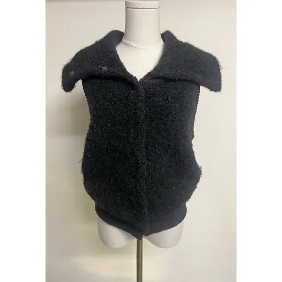 GAP Size Small Womens Vest Alpaca Wool Blend Gray Snap Buttons Ribbed Fuzzy - Picture 2 of 10